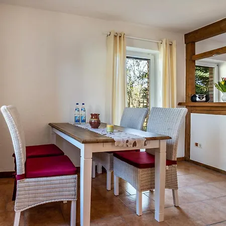 Hof Nahe Kummerower Apartman